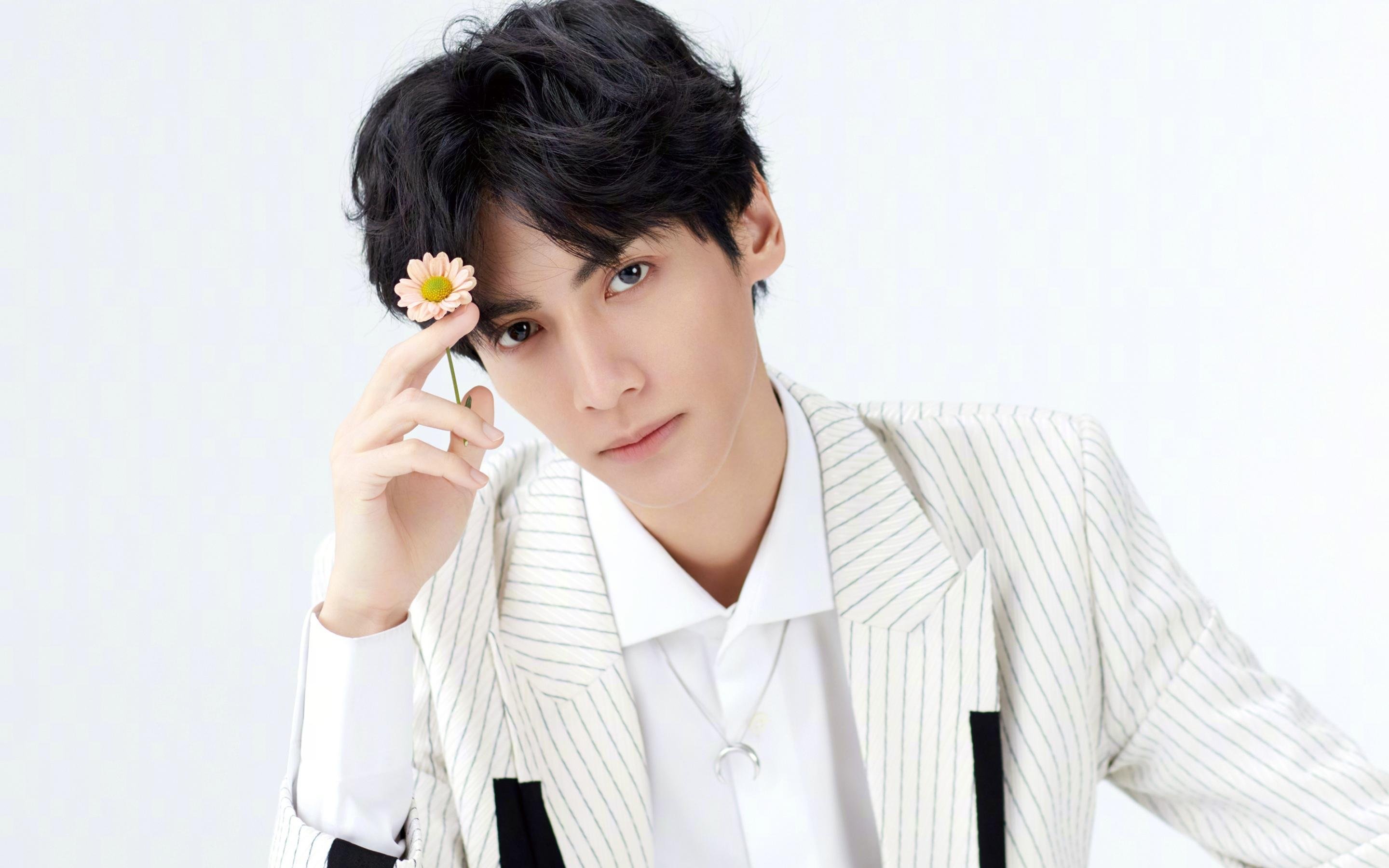 《王者荣耀年度决赛,战火一触即发》,王者荣耀决赛2020视频