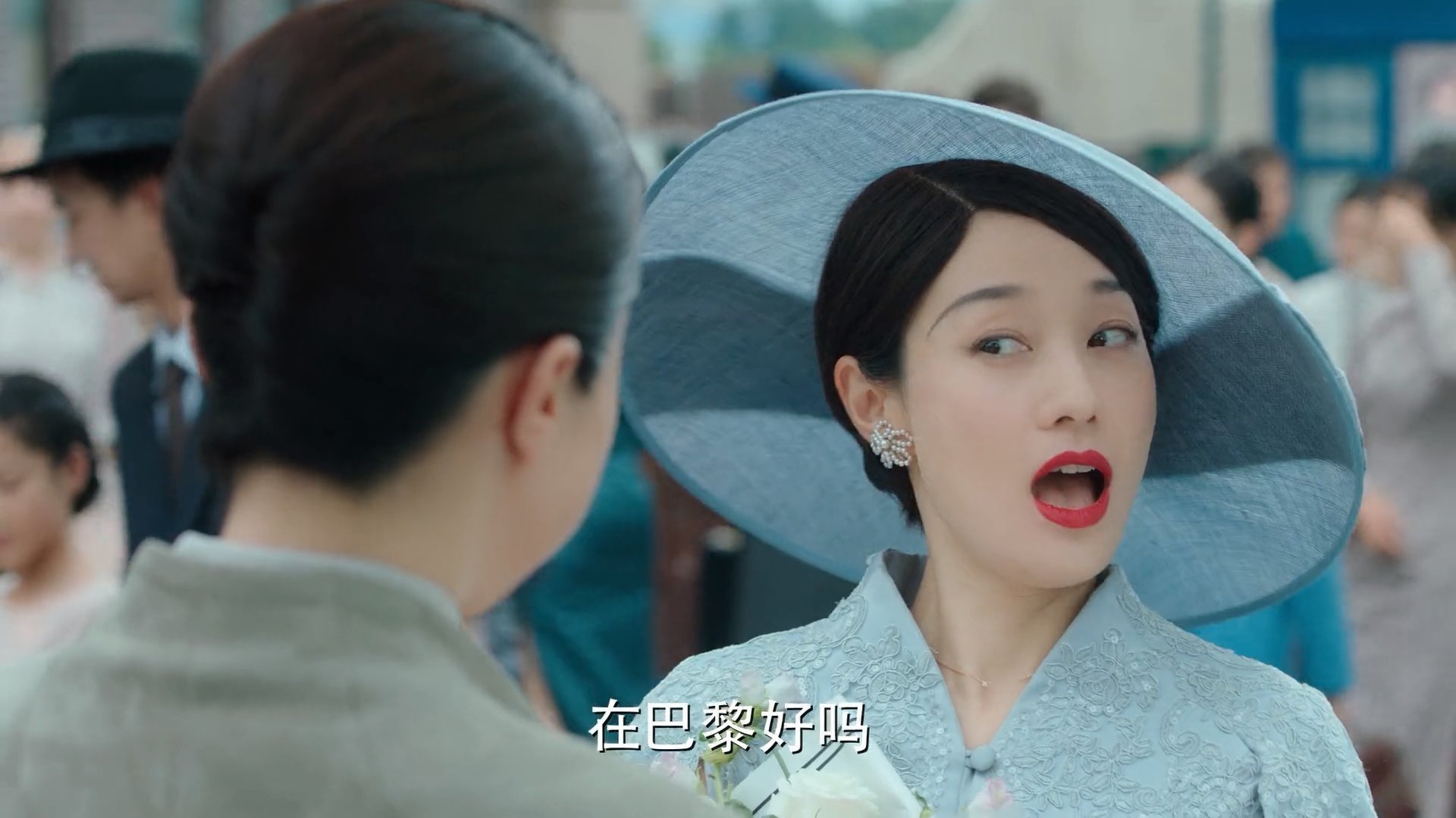 空中平衡车表演：平衡中的飞跃，飞起来的平衡车